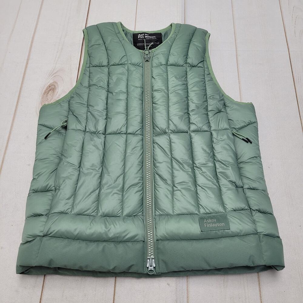 Askov Finlayson Preservation green puffer vest Eco Friendly gorpcore small